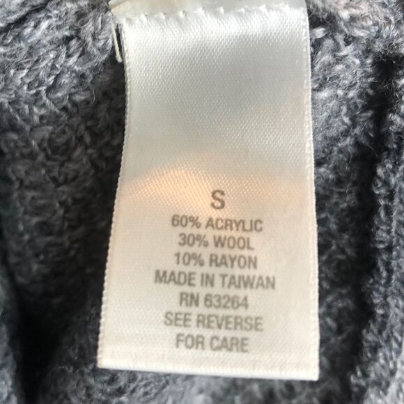 Dress Barn wool Blend Turtle Neck Sweater Size S - Picture 8 of 8